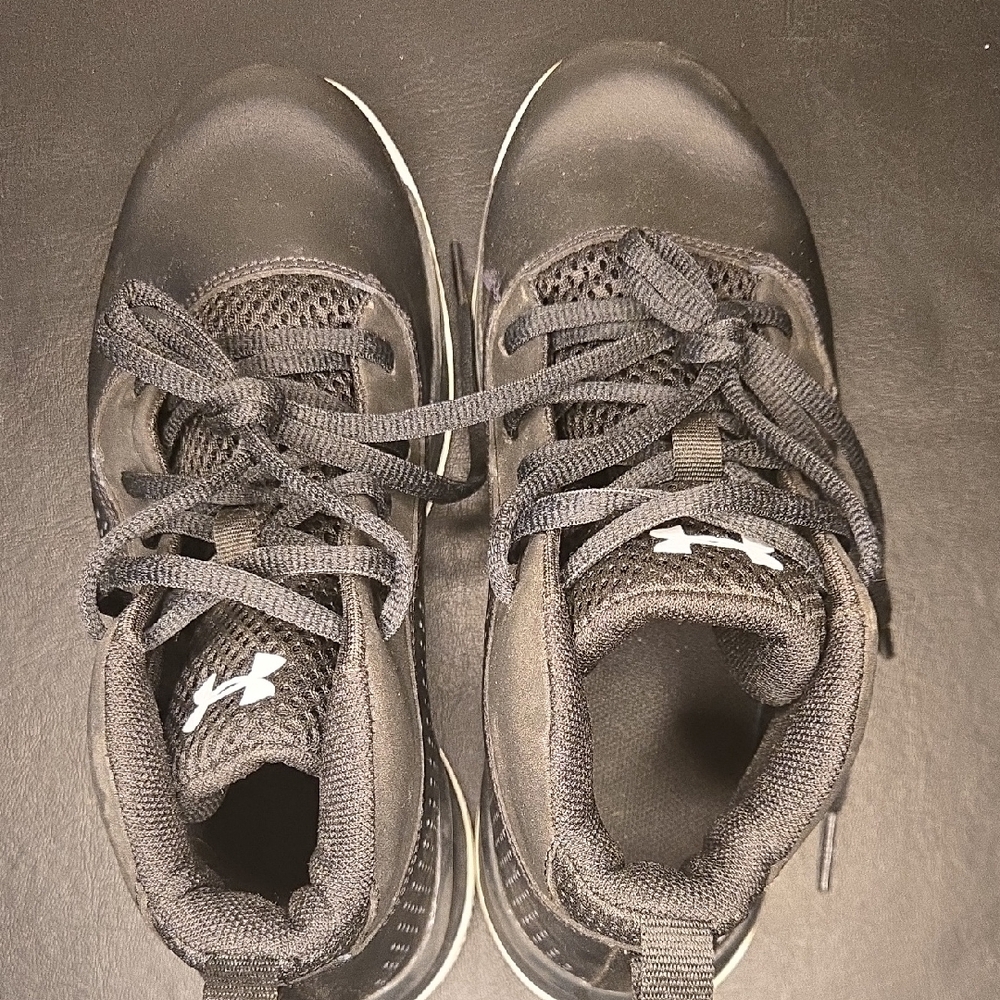 Under Armour Kids Black and White Sneakers - Picture 4 of 9